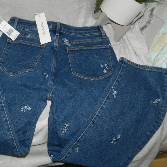 NWT! DRIFTWOOD Wyatt Straight Leg Crop Jeans! - Picture 9 of 16